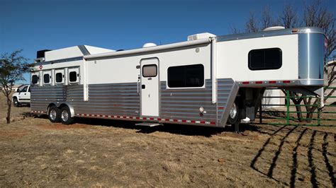A four-<strong>horse</strong> living quarters <strong>trailer</strong> is usually between 7 ft. . Horse trailers for sale in arizona
